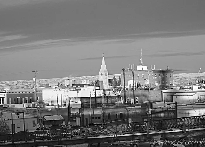Western & Hotel