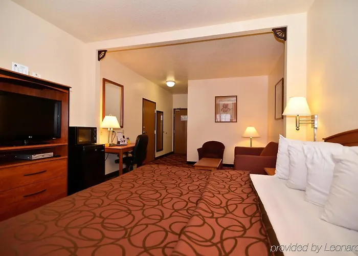 Western & Hotel Laramie